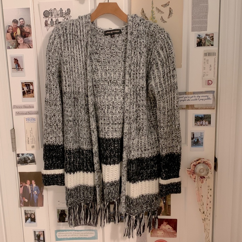 Black and White knitted Cardigan